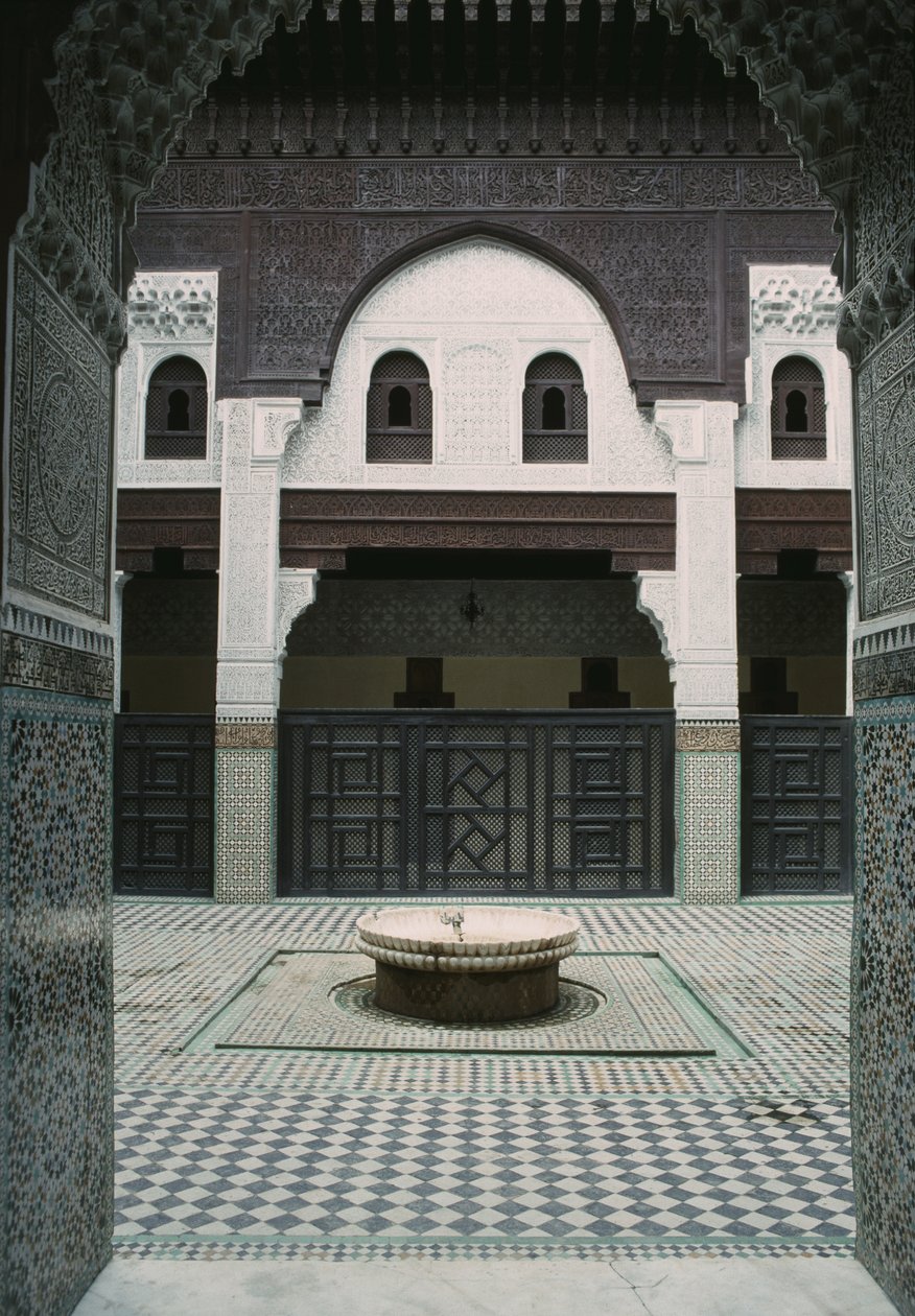 Madrasa Bou Inamia，庭院 作者 摩洛哥学校
