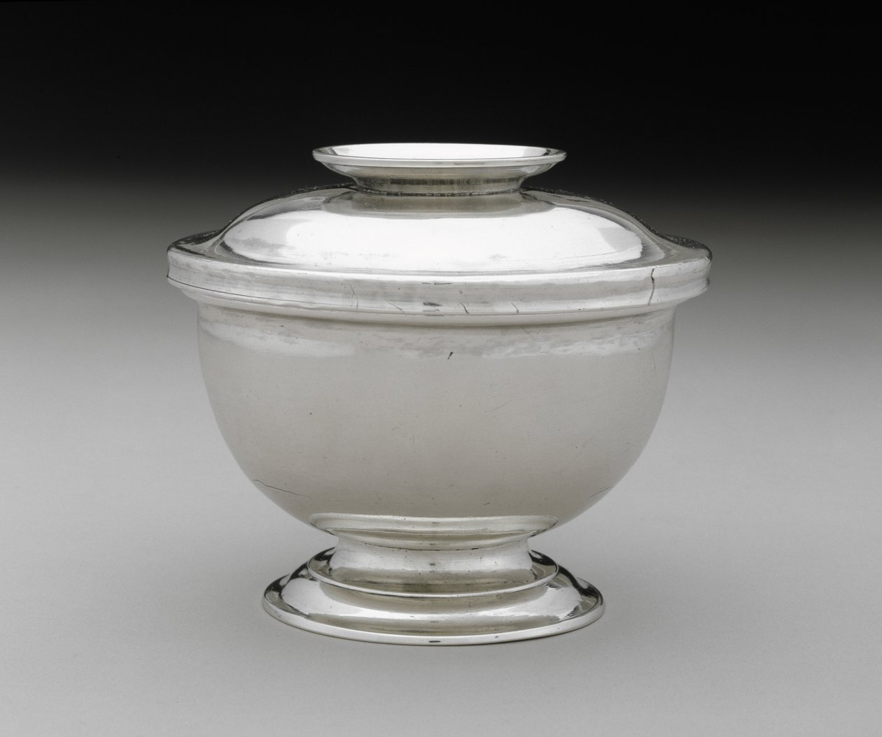 糖碟c。 1745-1775年（银色） 作者 迈尔·迈尔斯（Myer Myers）