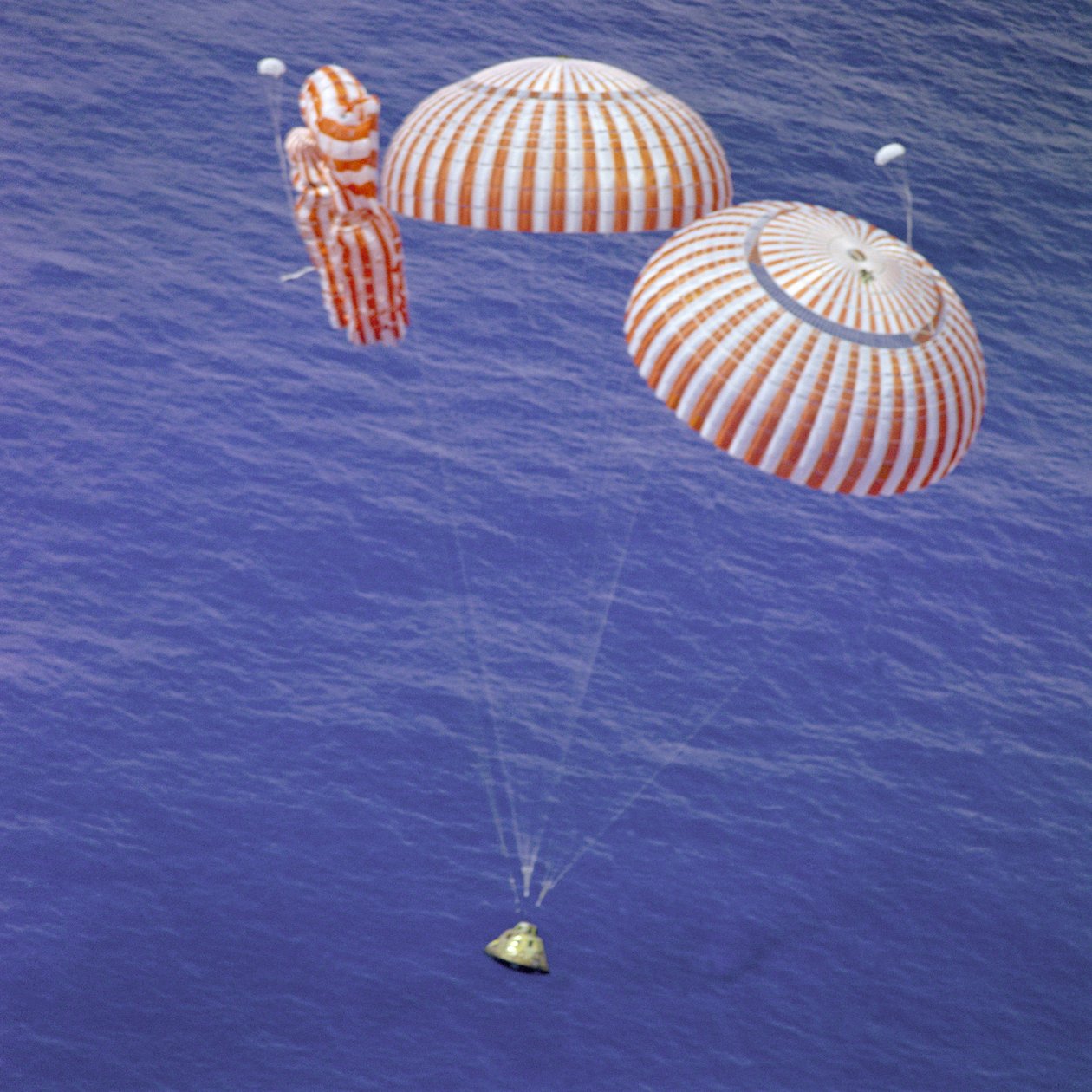 阿波罗15号--美国宇航局，1971年。 作者 NASA图片