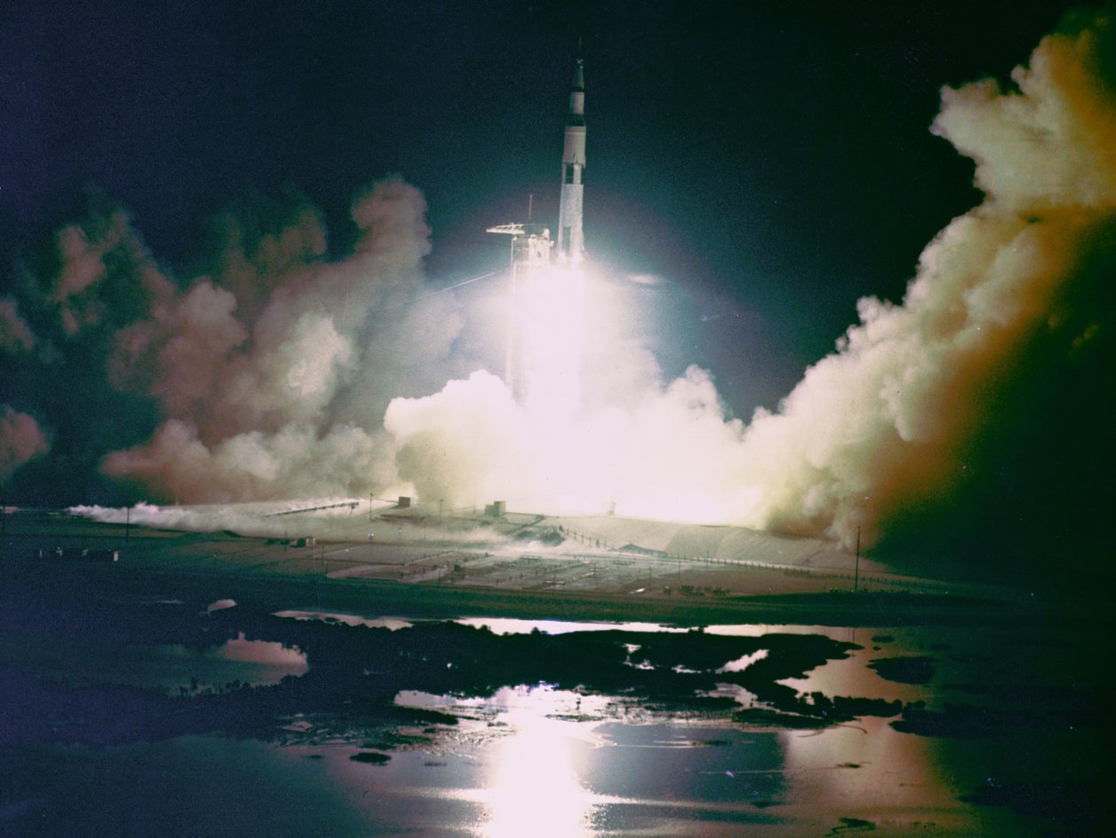阿波罗17号--美国宇航局，1972年。 作者 NASA图片