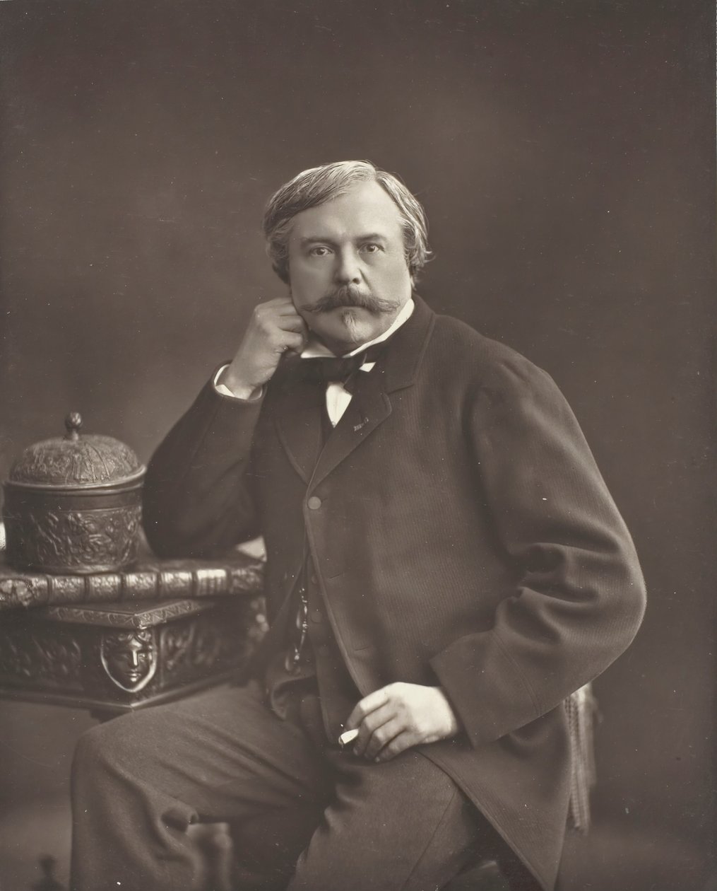 埃德蒙-德-龚古尔 法国作家和评论家，1822-1896年，约185376年。 作者 纳达尔