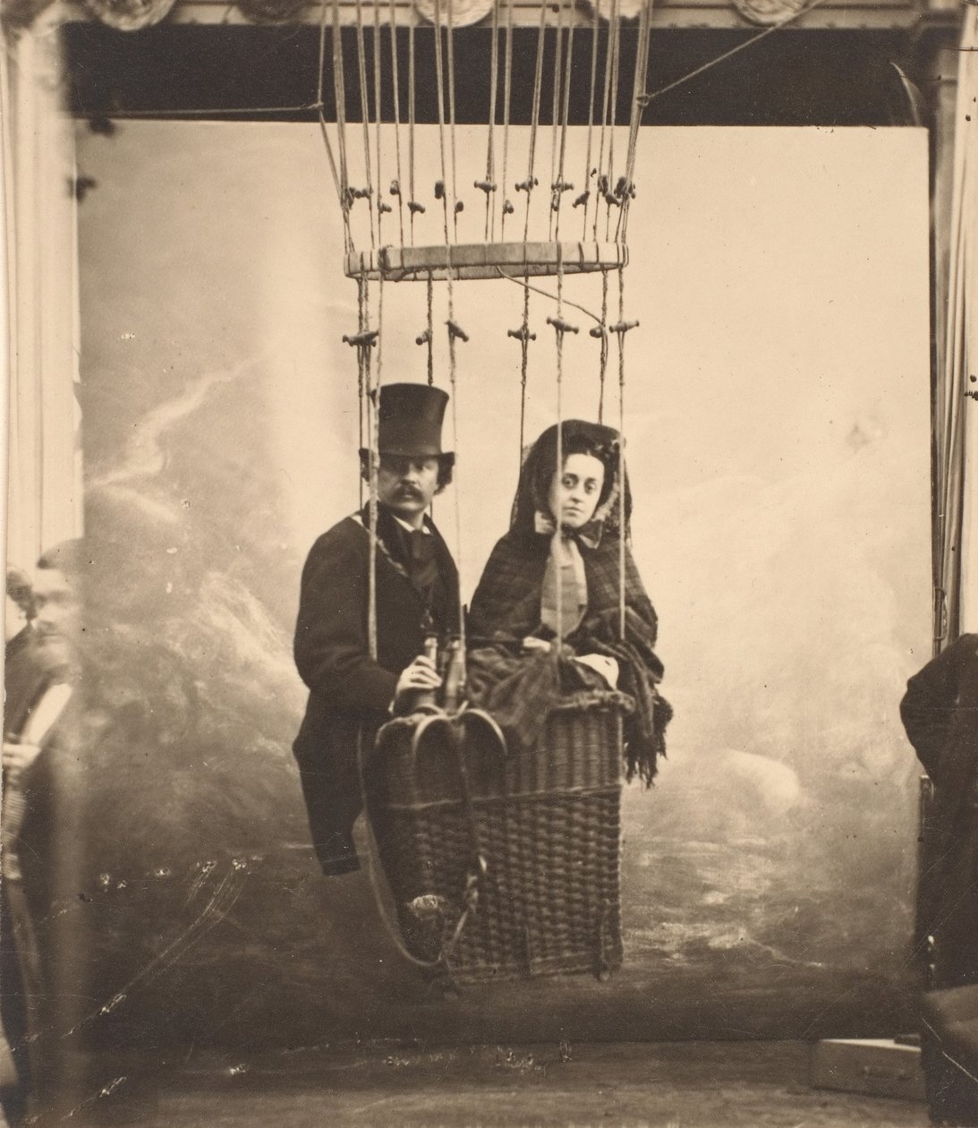 [纳达尔和他的妻子欧内斯特娜在一个气球上]，约1865年，1890年代印刷。 作者 纳达尔