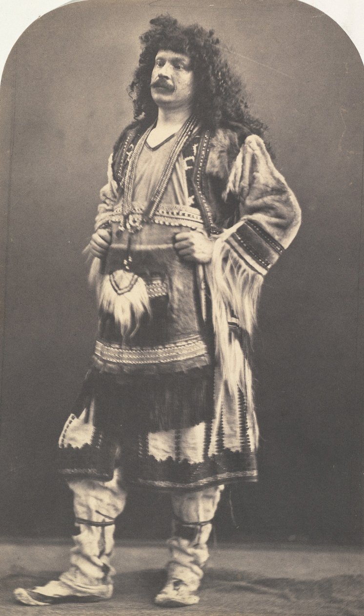 [穿着服装的自画像]，1862-64。 作者 纳达尔