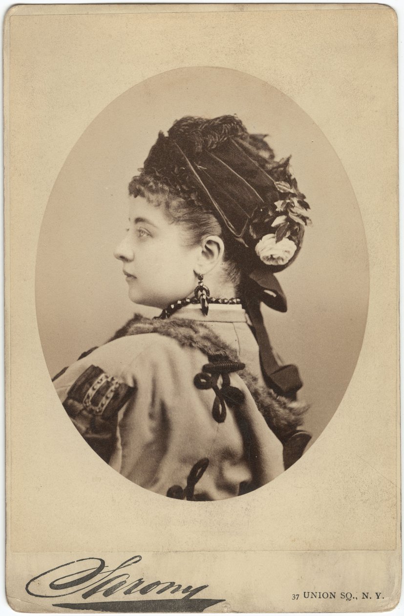 Pauline Lucca肖像1841-1908 作者 拿破仑·萨罗尼（Napoleon Sarony）