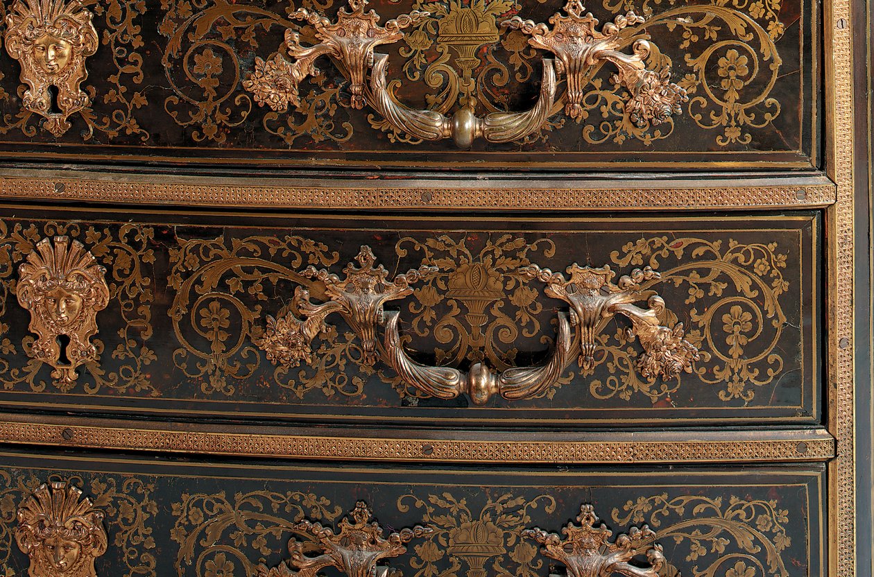 路易十四便桶（ormolu，黄铜，to色和乌木色）的细节（另请参见486114-19） 作者 尼古拉斯·萨吉特（Nicholas Sageot）