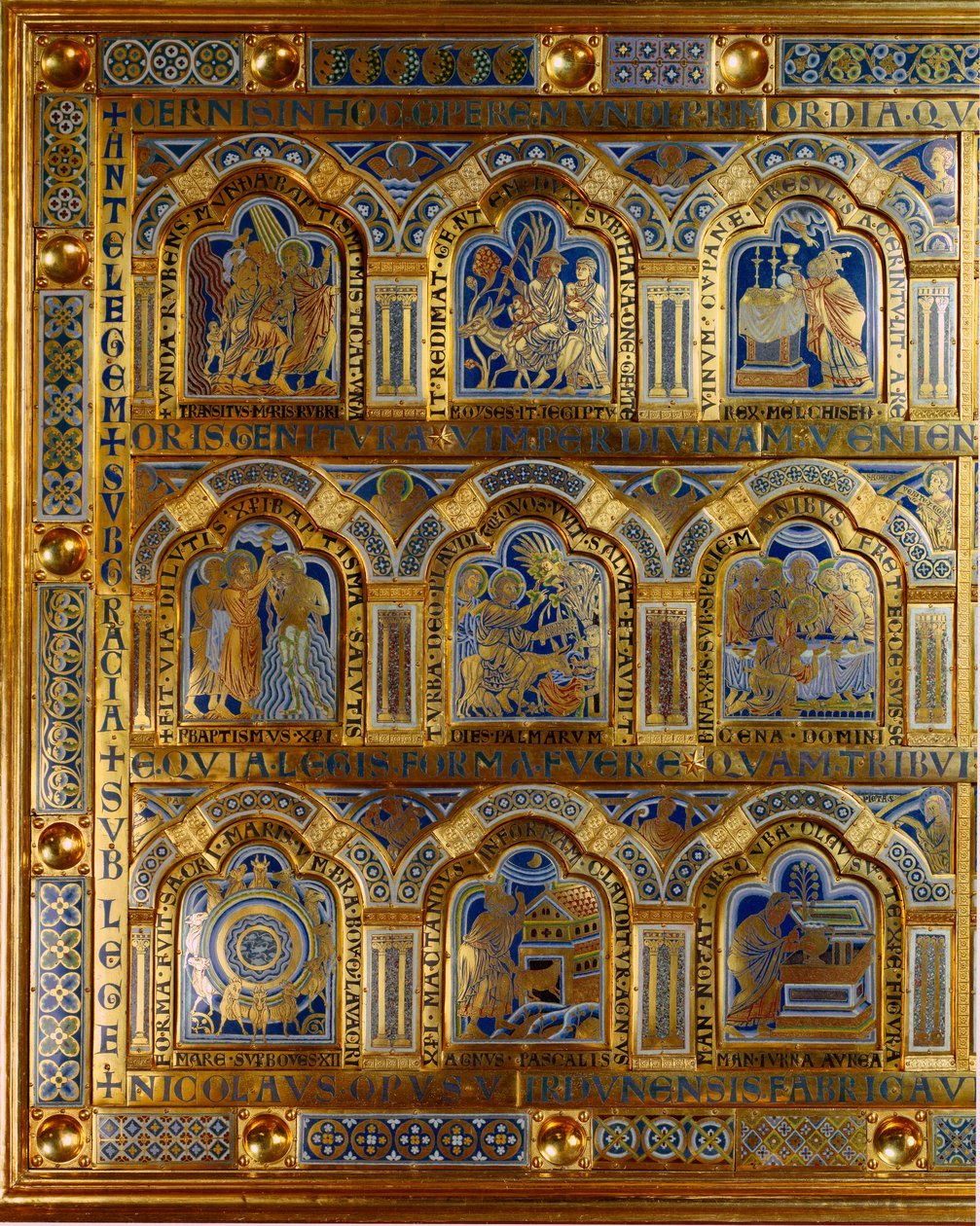 Nicolas de Verdun (ca.1130/50-1205) 用黄金和珐琅制作的凡尔登祭坛：旧约和新约中的场景（穿越红海，麦基洗德王（麦基洗德或麦基洗德或麦基洗德或梅尔基-Tsedeq 或 Melki Tsedeq） ，基督的洗礼，t 作者 凡尔登的尼古拉斯