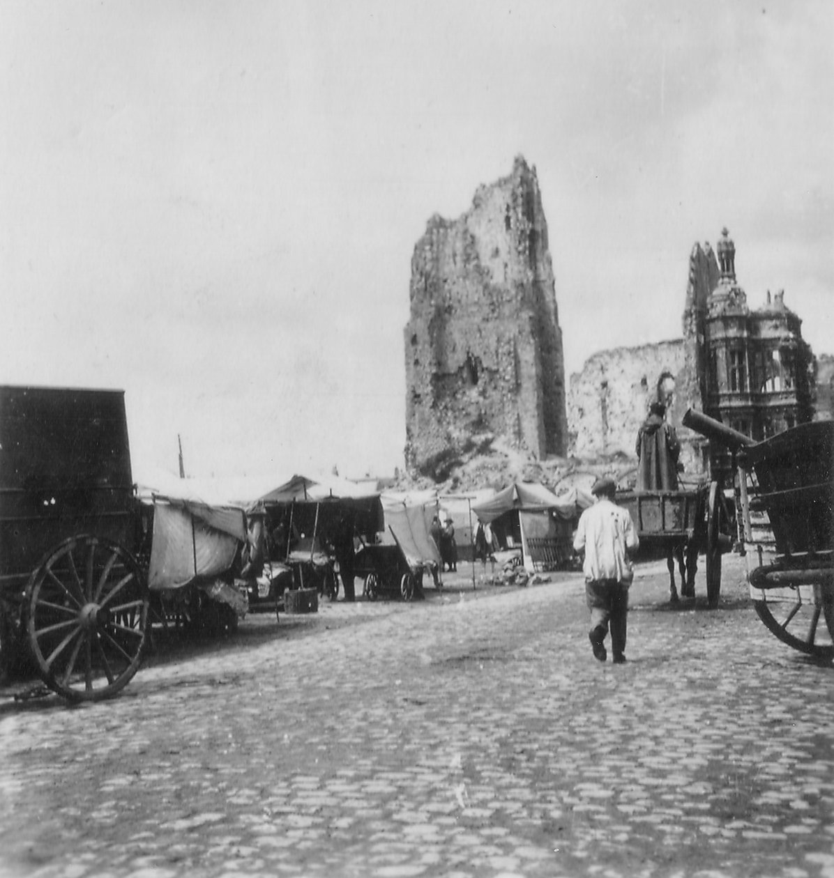 第一次世界大战，法国阿拉斯维尔酒店，c1914-c1918 作者 夜莺和公司