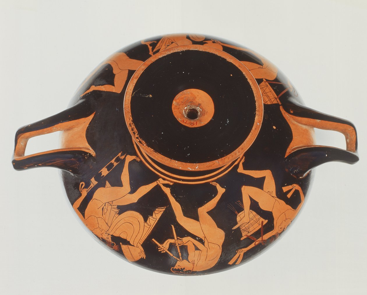 Attic Red-figure kylix，公元前500  -  450年（陶瓷） 作者 Onesimos画家
