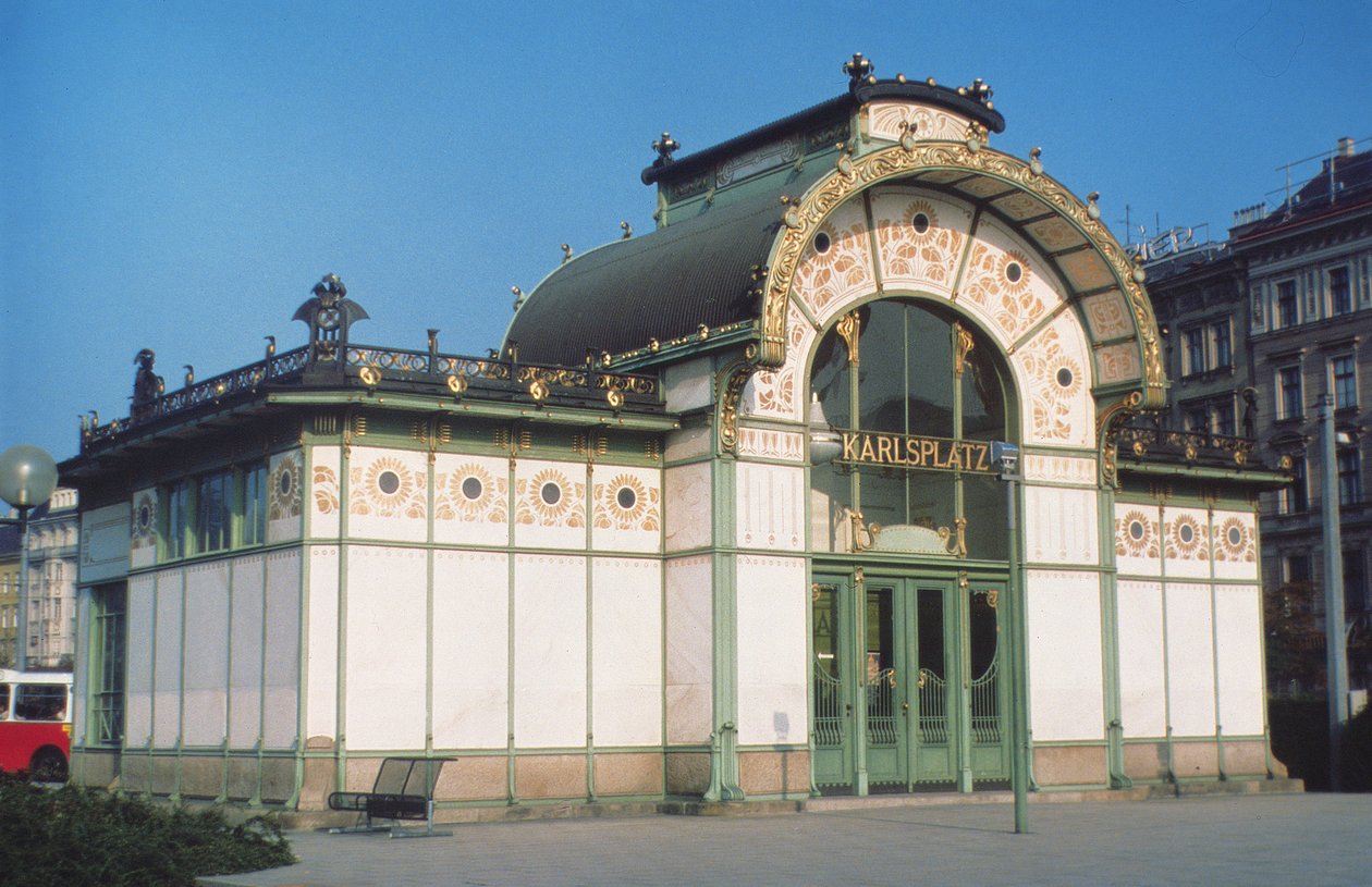 Karlsplatz Stadtbahn，由Otto Wagner设计（1841-1918） 作者 奥托·瓦格纳（Otto Wagner）