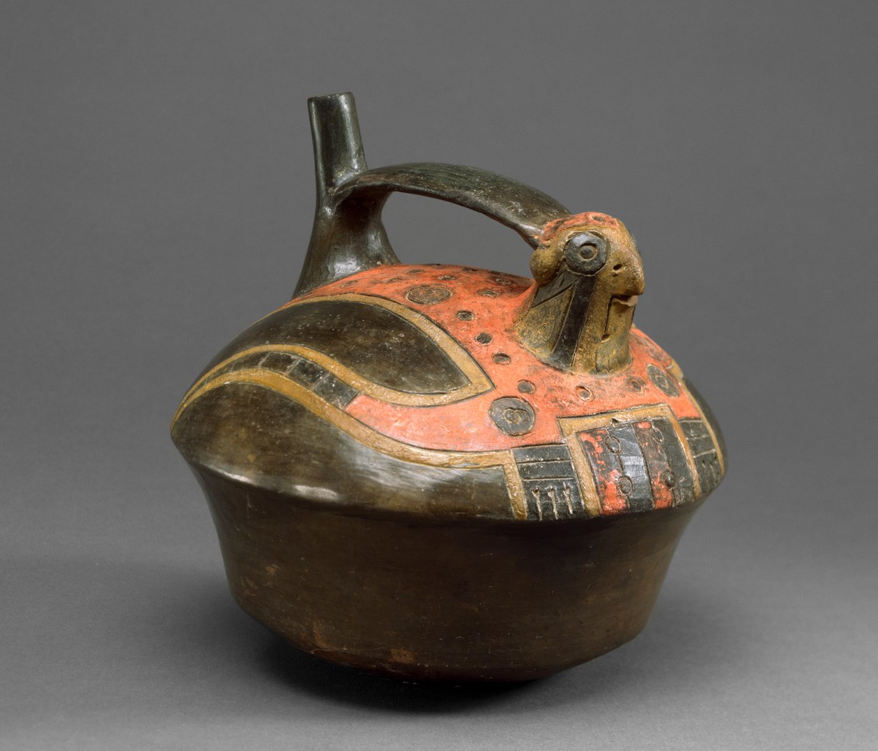 Falcon Vessel，晚帕拉卡斯，公元前300  -  200年（带树脂漆的陶器） 作者 帕拉卡斯文化