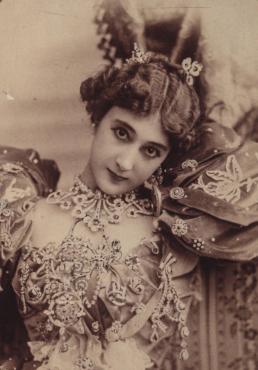 La Belle Otéro, 1890年代。 作者 巴黎。摄影工作室罗伊特林格