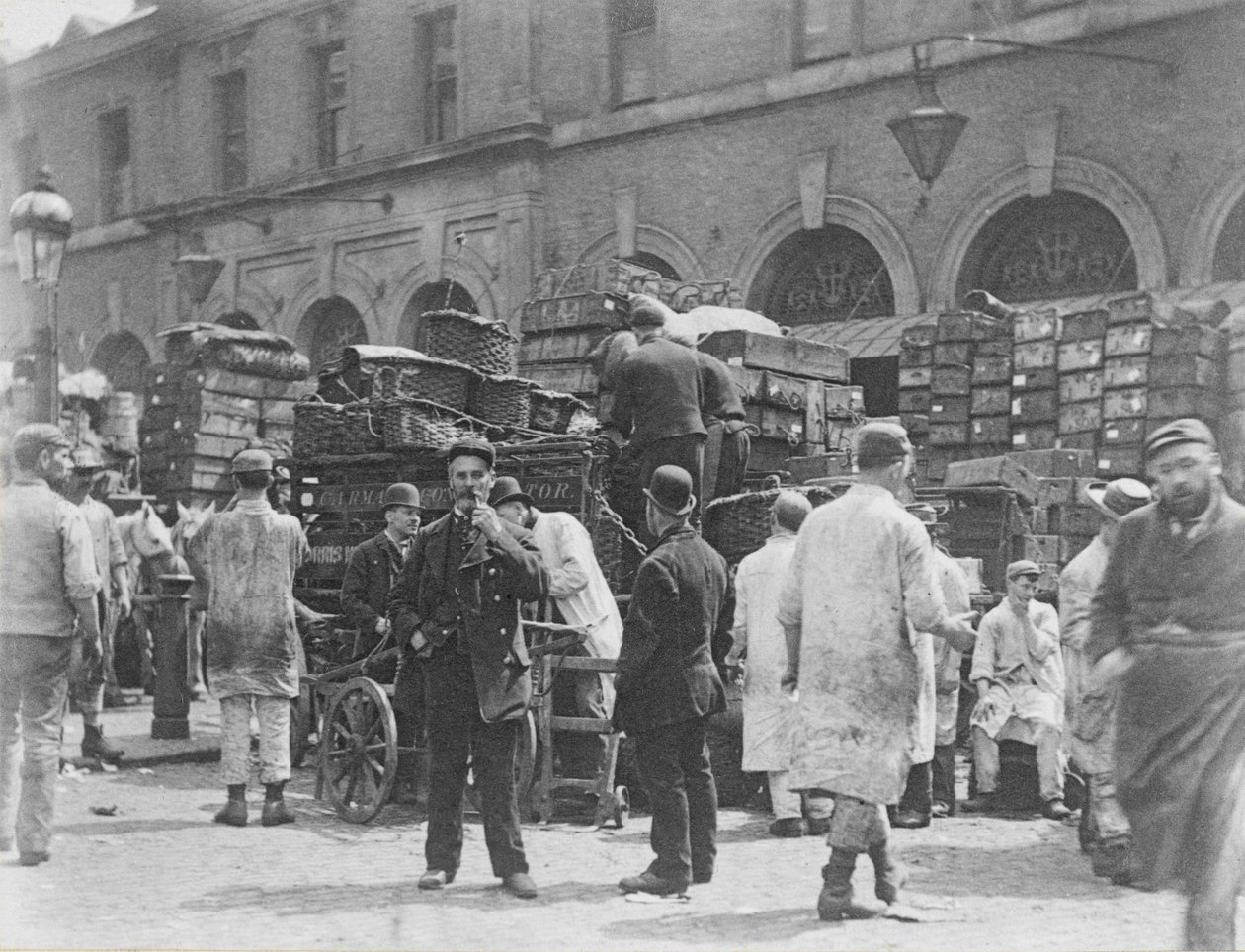 比林斯盖特市场，1893年 作者 保罗·马丁