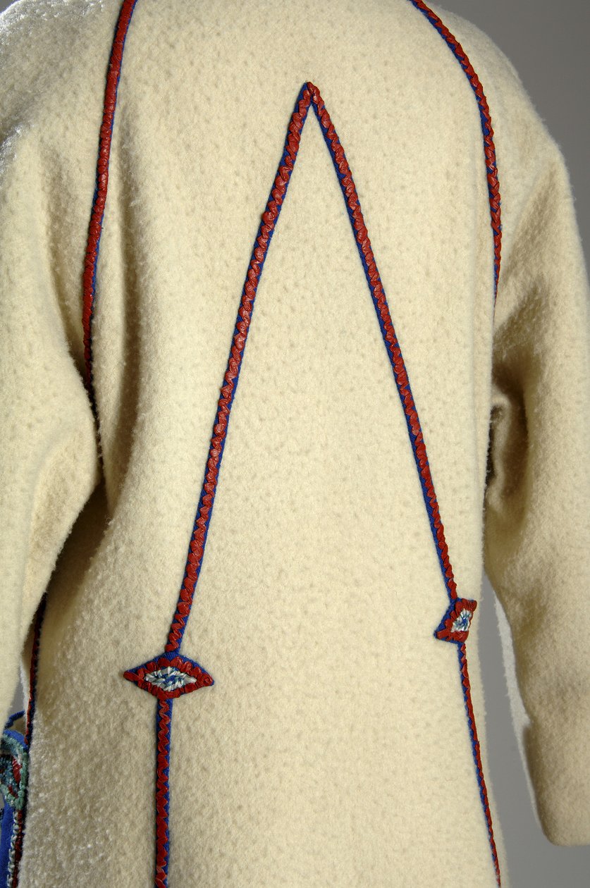 衣服 作者 保罗·波雷特