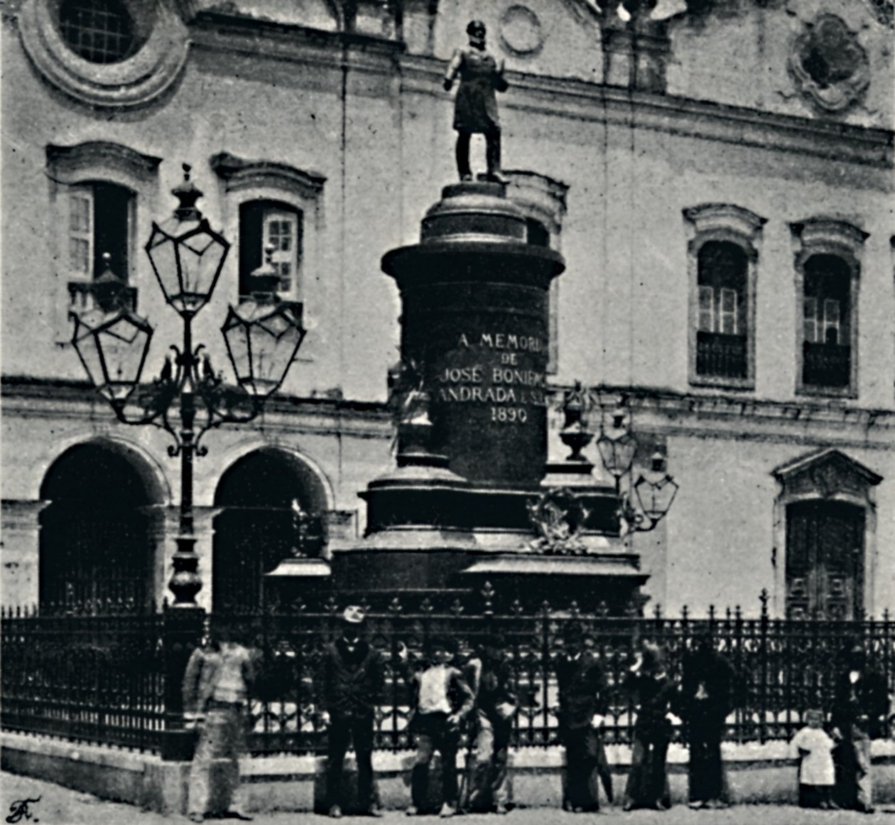 何塞·博尼法西奥的雕像。 Largo de S.Francisco，1895年 作者 保罗·科瓦尔斯基