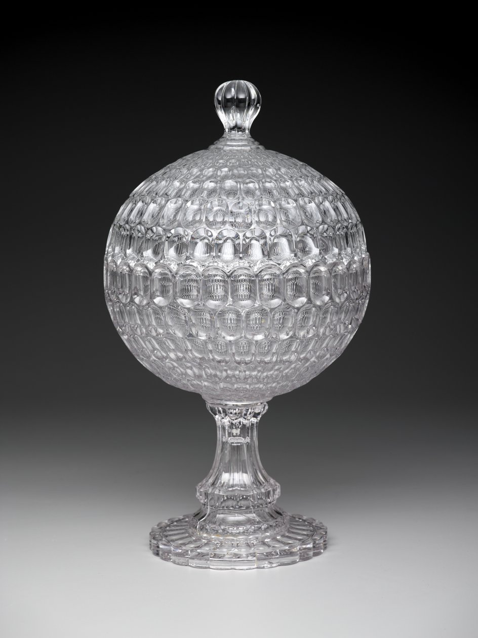 "阿古斯 "有盖花瓶，约1855-75（压制玻璃）。 作者 Pears and Co. Pittsburgh Bakewell