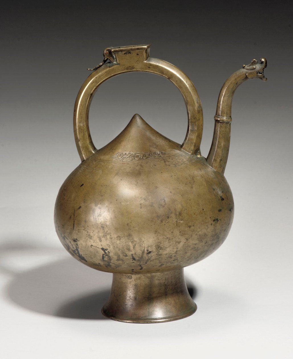 萨法维（Safavid）黄铜壶，伊朗，十七世纪 作者 波斯学校