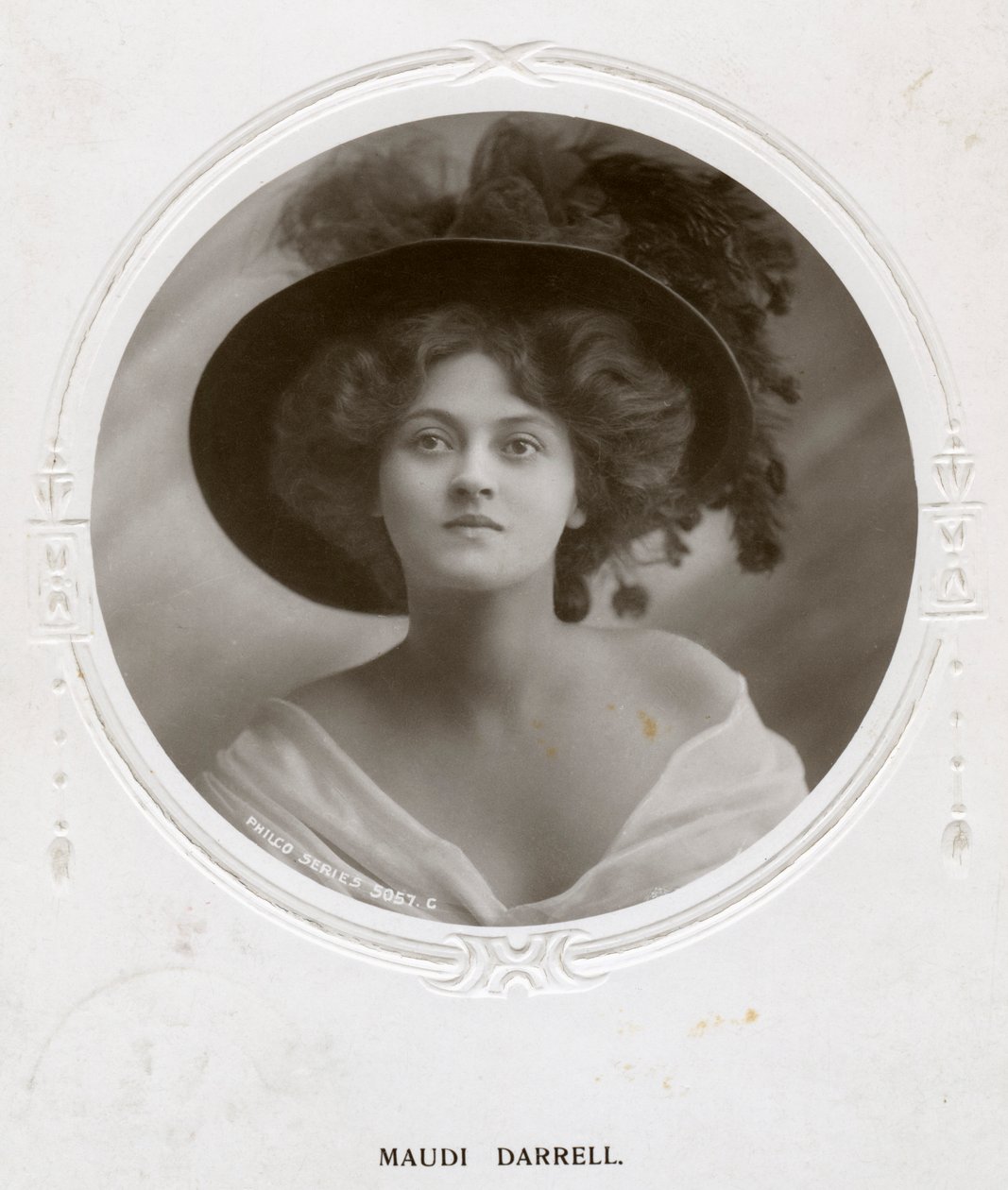 英国女演员莫迪·达雷尔（Maudi Darrell），c1908年。 作者 飞歌出版公司