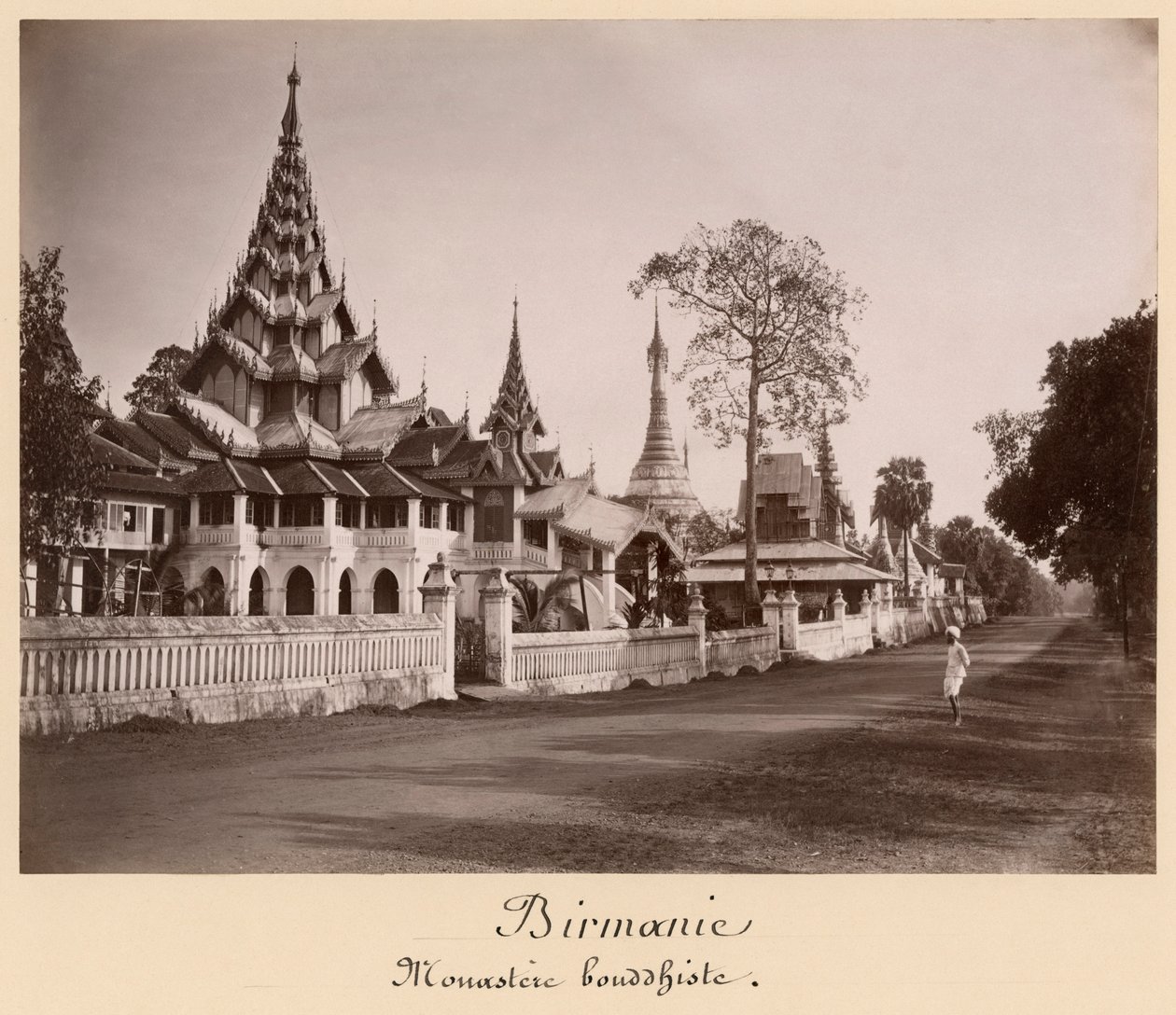 Wayzayanda修道院和宝塔，Moulmein，缅甸，1890年（蛋白打印） 作者 菲利普·阿道夫·克里勒