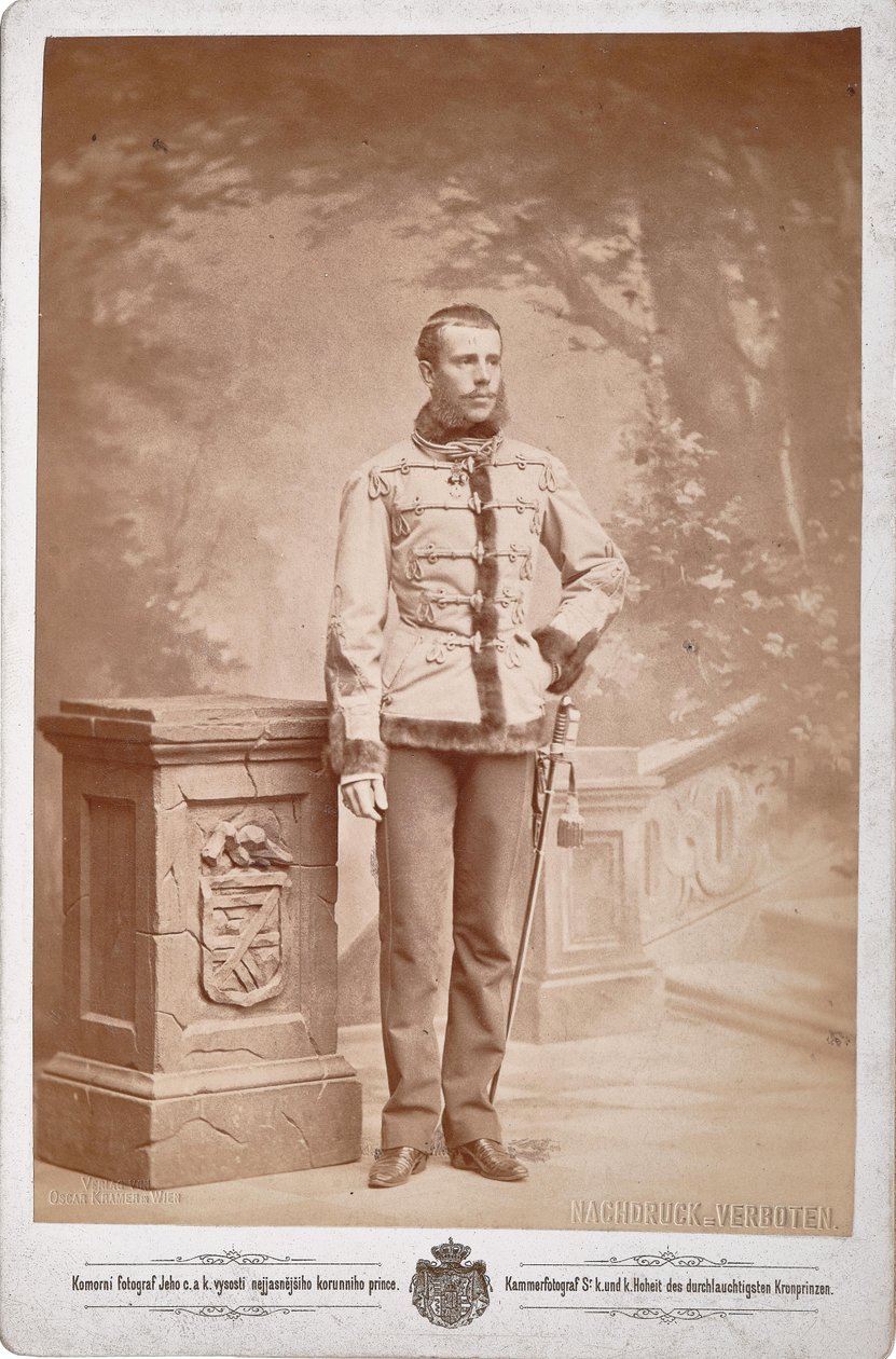 鲁道夫，奥地利王储1858-1889，约1880-1885。 作者 摄影工作室 CK Dvorni 布拉格。