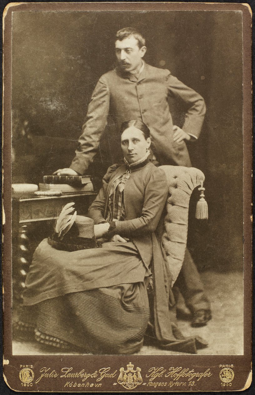 梅特和保罗-高更的画像，1885年。 作者 摄影工作室 Julie Laurberg 和 Franziska Gad。