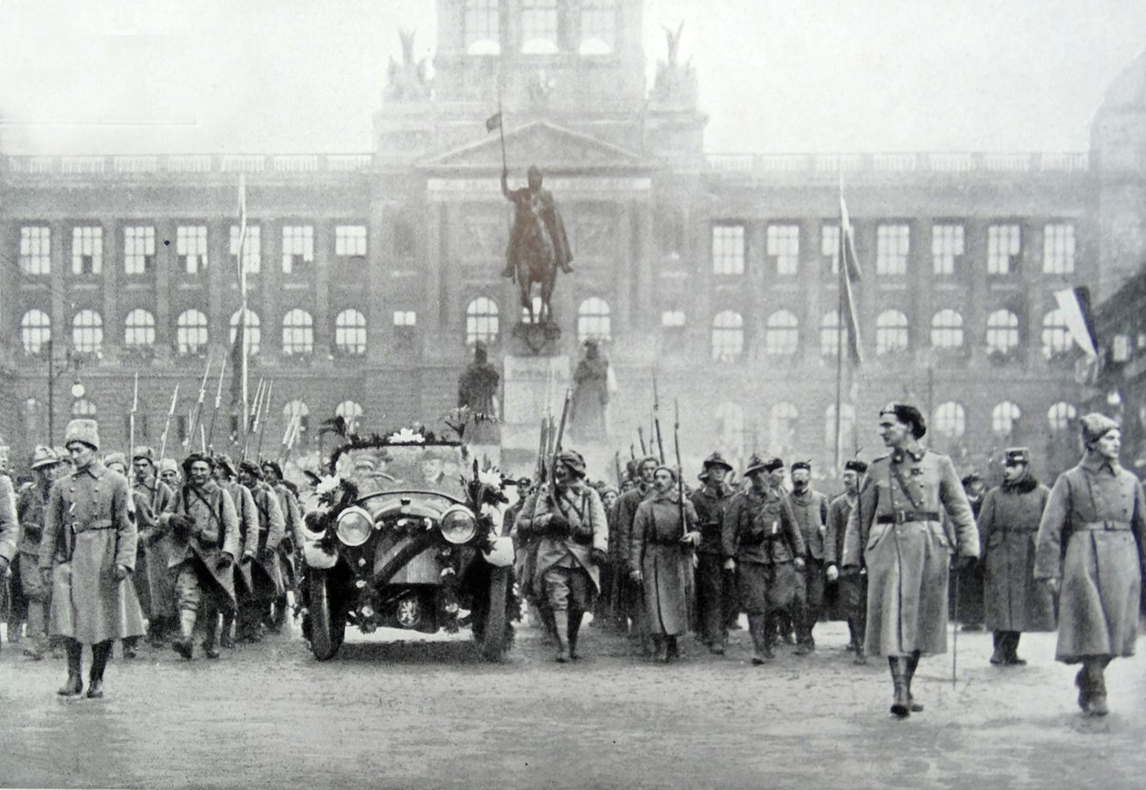 Czech troops accompany President Thomas Masaryk in Prague, 25th December 1918 (b/w photo) 作者 捷克摄影师