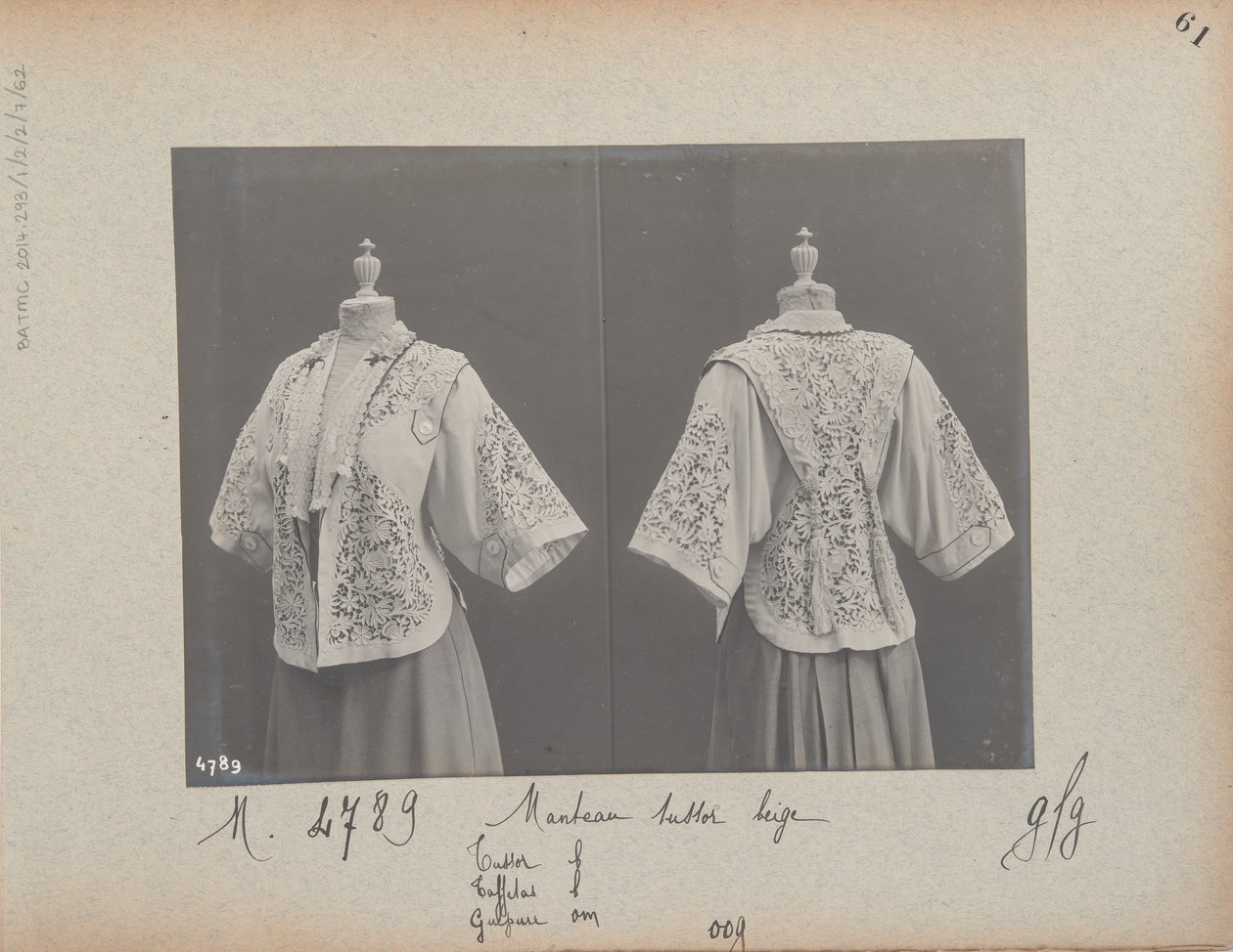 Album Page: House of Worth, Coat 作者 法国摄影师