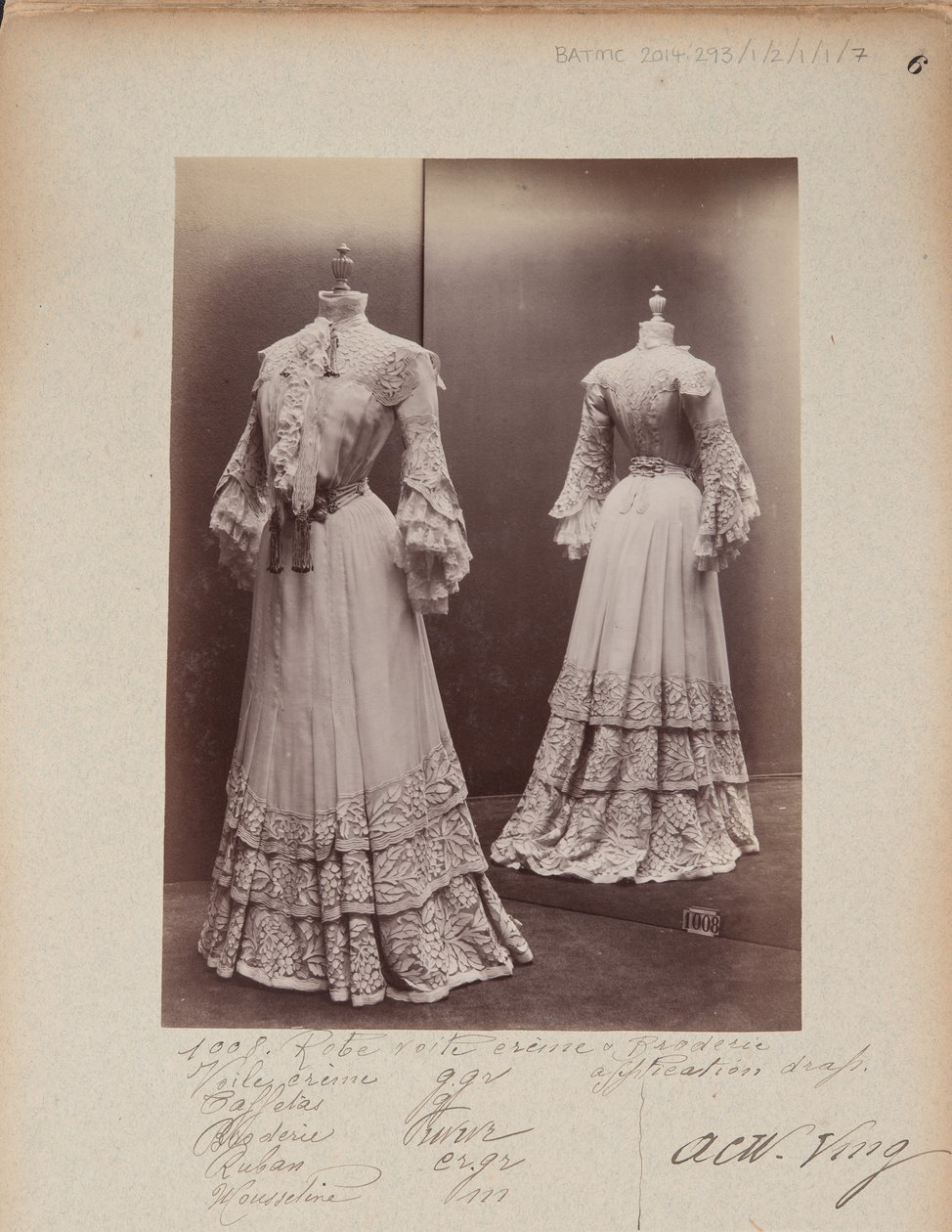 Album Page: House of Worth, Costume 作者 法国摄影师