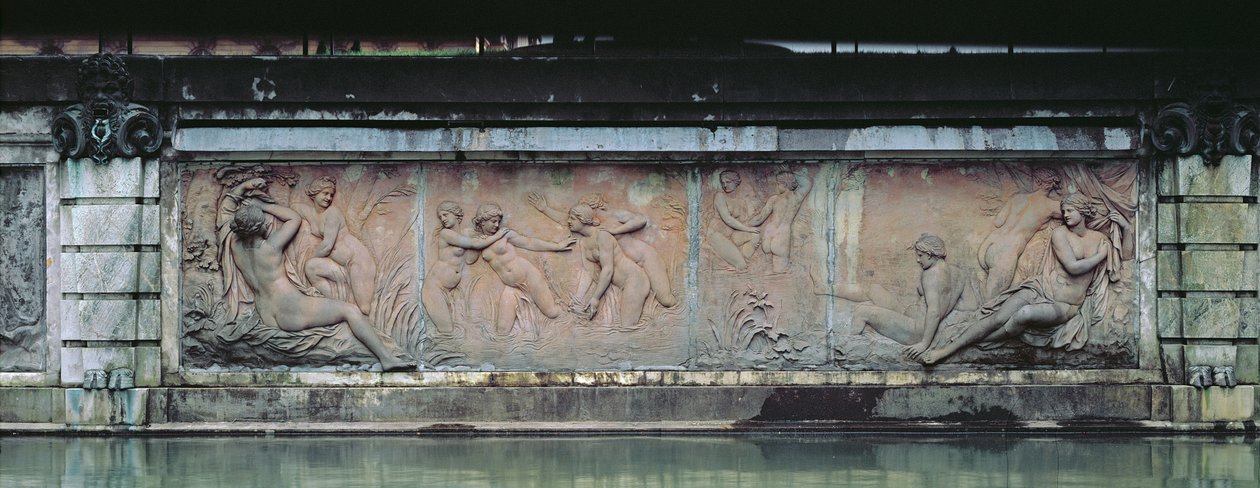 沐浴若虫，来自Bain des Nymphes，Allee D&39;Eau的一部分，由Francois Girardon（1628-1715）1668-70（铅，以前镀金）设计的模型执行 作者 皮埃尔·莱格罗斯
