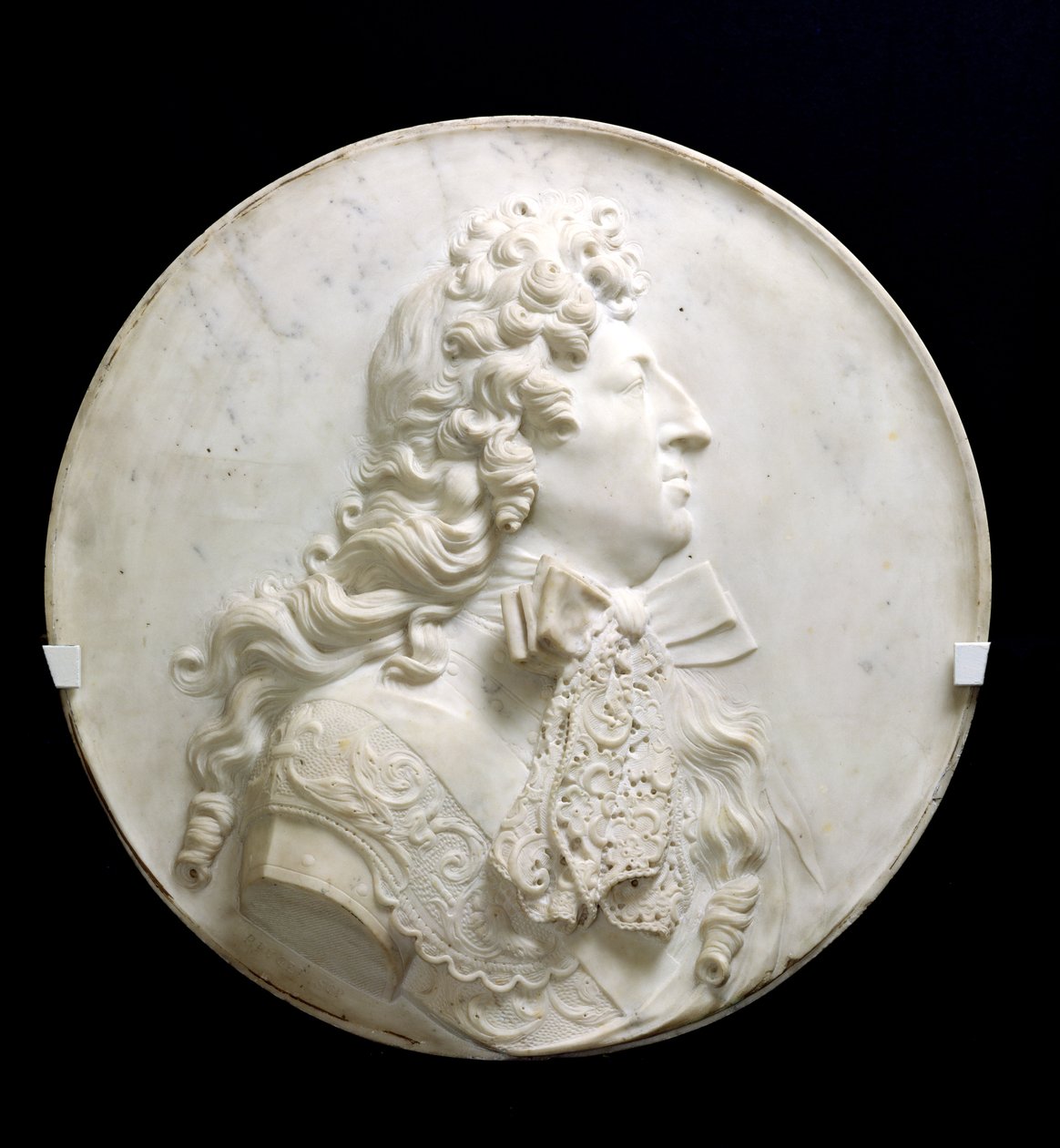 路易十四（1638-1715）c.1685（大理石）的肖像奖章 作者 皮埃尔·普吉特