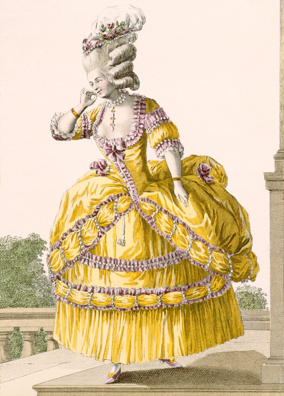 金色礼服，由Dupin雕刻而成，来自&39;Galeries des Modes et Costumes Francais&39;的第37号板，1789年 作者 皮埃尔·托马斯·勒克莱尔