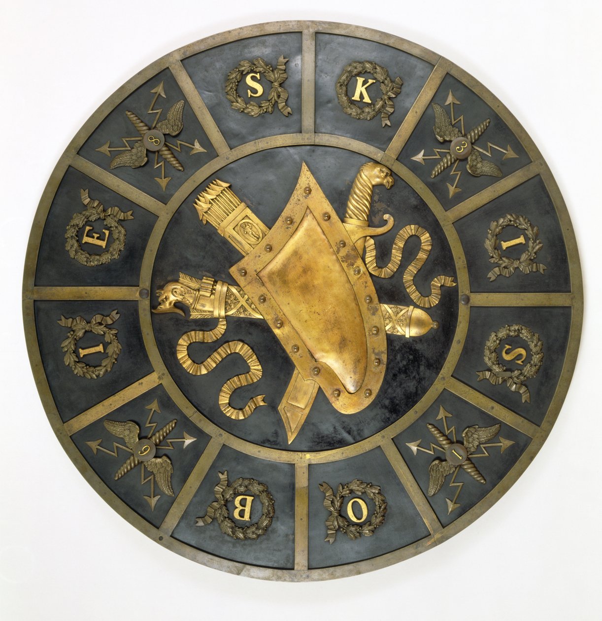 纪念国王约翰-索比斯基三世（1629-96）的盾牌（青铜）。 作者 波兰学校