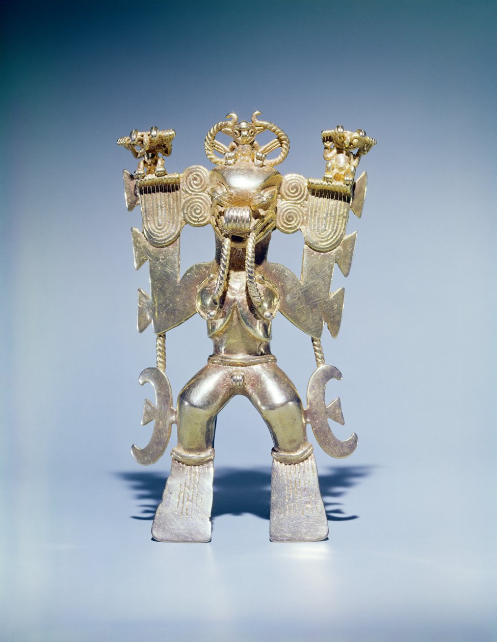 代表鳄鱼神，La Vaca，Punta Burica，哥斯达黎加（金）的吊坠 作者 前哥伦比亚