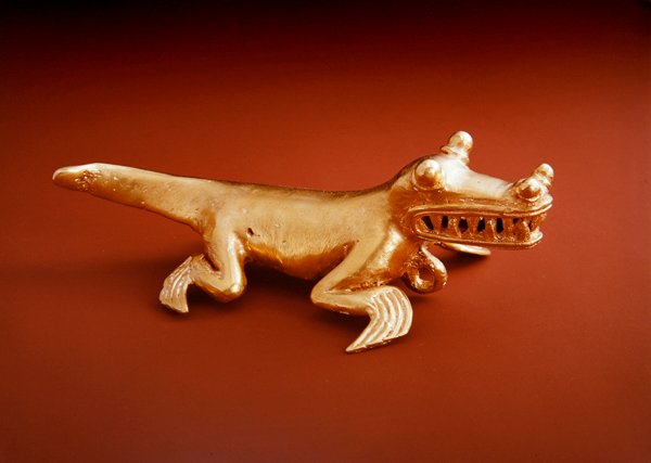 鳄鱼皮吊坠，Chiriqui Culture Panama（金色） 作者 前哥伦比亚前哥伦比亚