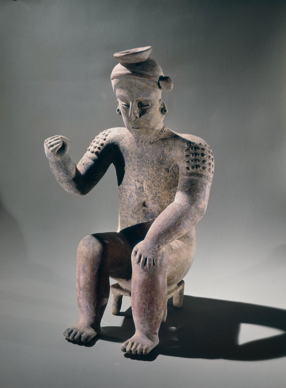 Effigy jar显示一个男人坐在小凳子上，科利马风格（陶器） 作者 前哥伦比亚前哥伦比亚