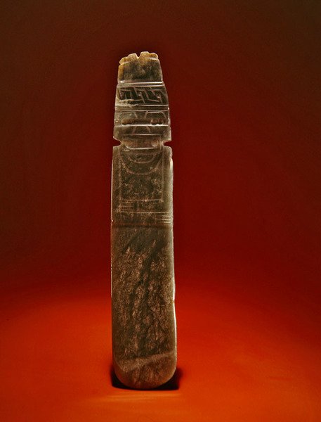 Olmecoid斧神，来自Guacimo，Linea Vieja地区（半透明深蓝绿玉） 作者 前哥伦比亚前哥伦比亚