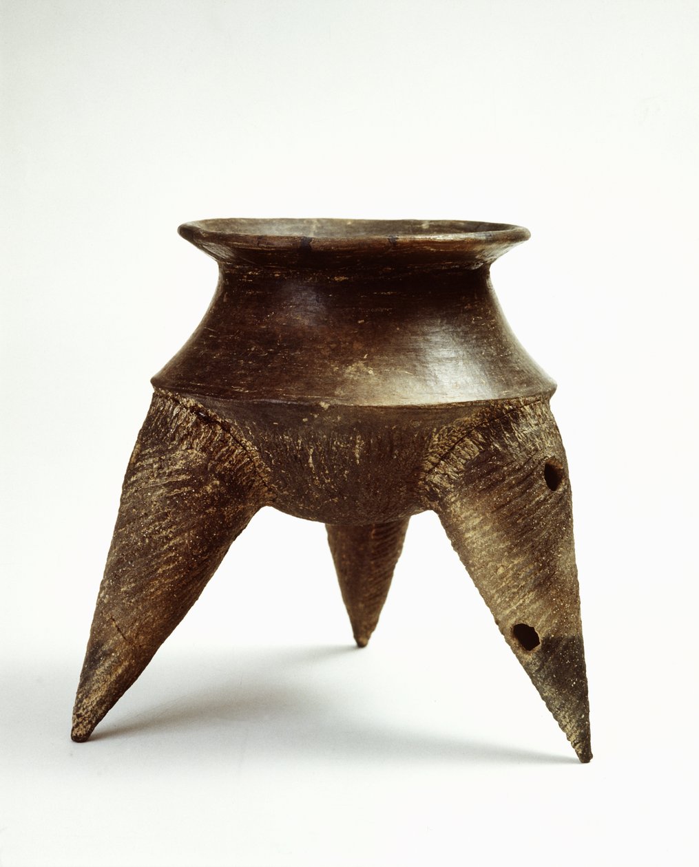三脚锅（陶器） 作者 史前