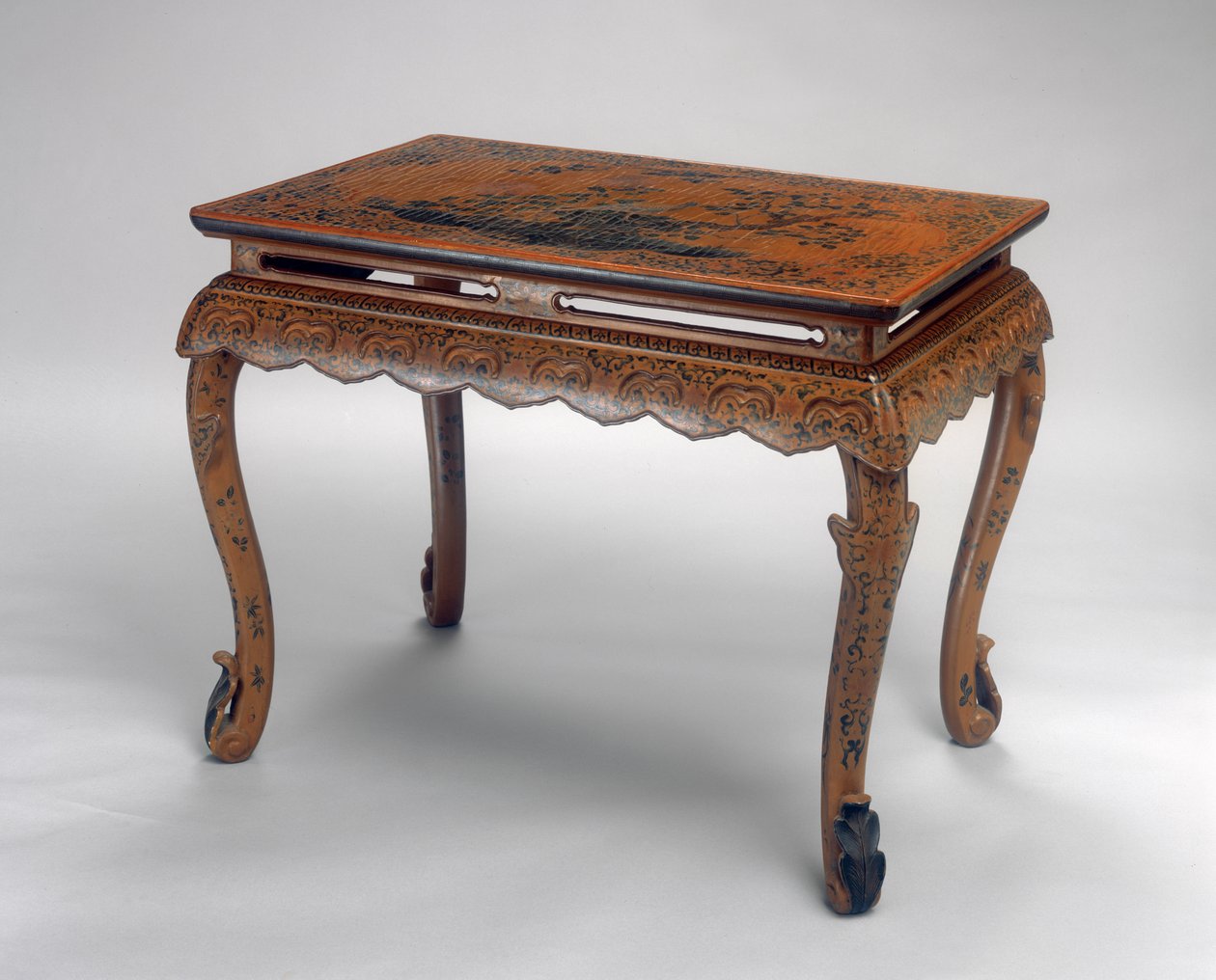 表，康熙时期（1662-1722）（漆木和麻布）（另见272134） 作者 清代中文学校