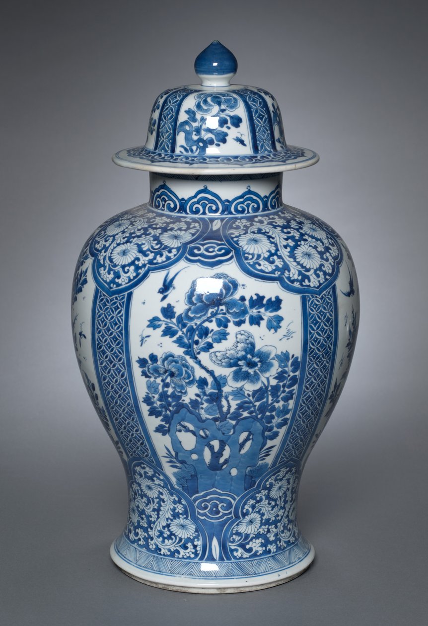带盖花瓶，1662-1722 作者 清代中文学校