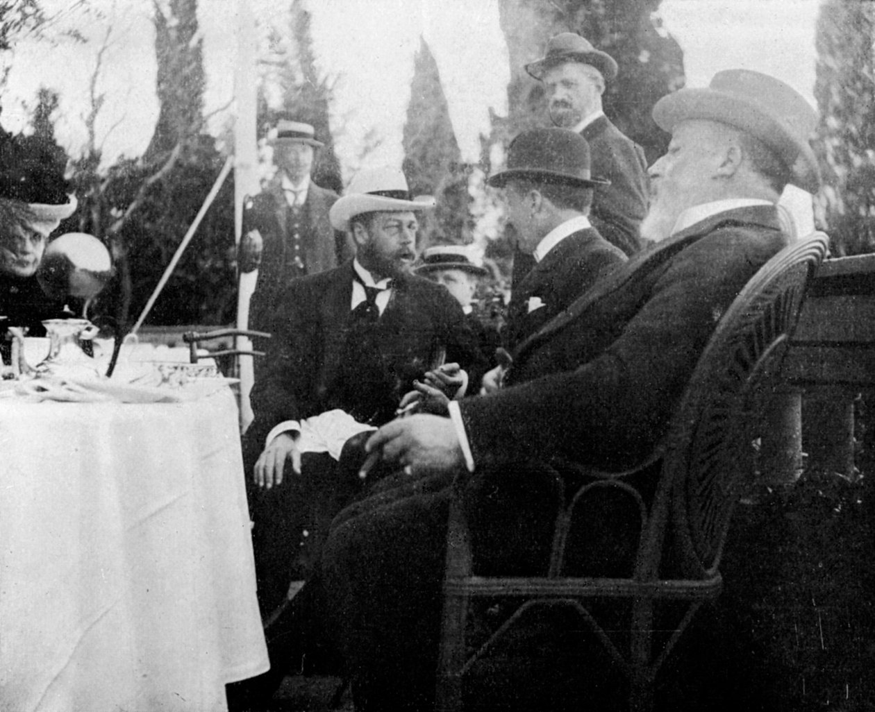 乔治王子1865-1936年，未来的乔治五世国王，希腊科孚岛，1908年。 作者 亚历山德拉女王