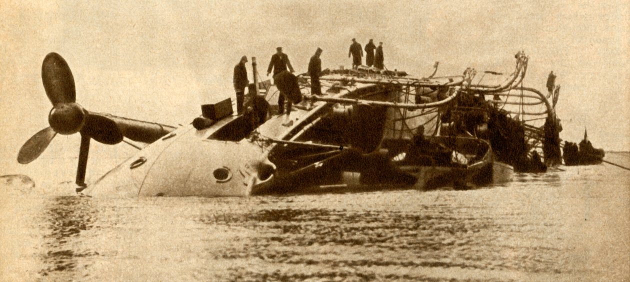 HMS Gladiator的损失，1908年，1933年。 作者 诺顿