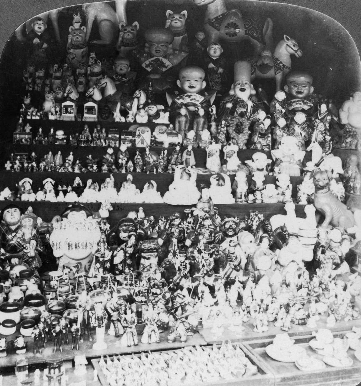 1901年在日本京都的玩具店 作者 RY·杨