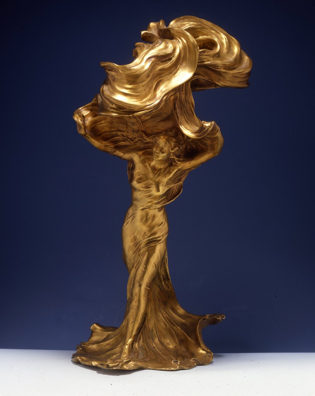 1900年左右的Loie Fuller 作者 拉乌尔·弗朗索瓦·拉什（Raoul Francois Larche）