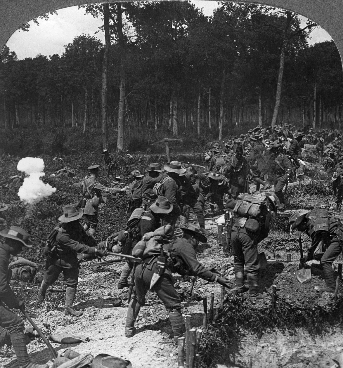 俘获的战strengthen得到加强，可以抵抗第一次世界大战，1914-1918年的反击。 作者 现实旅行社