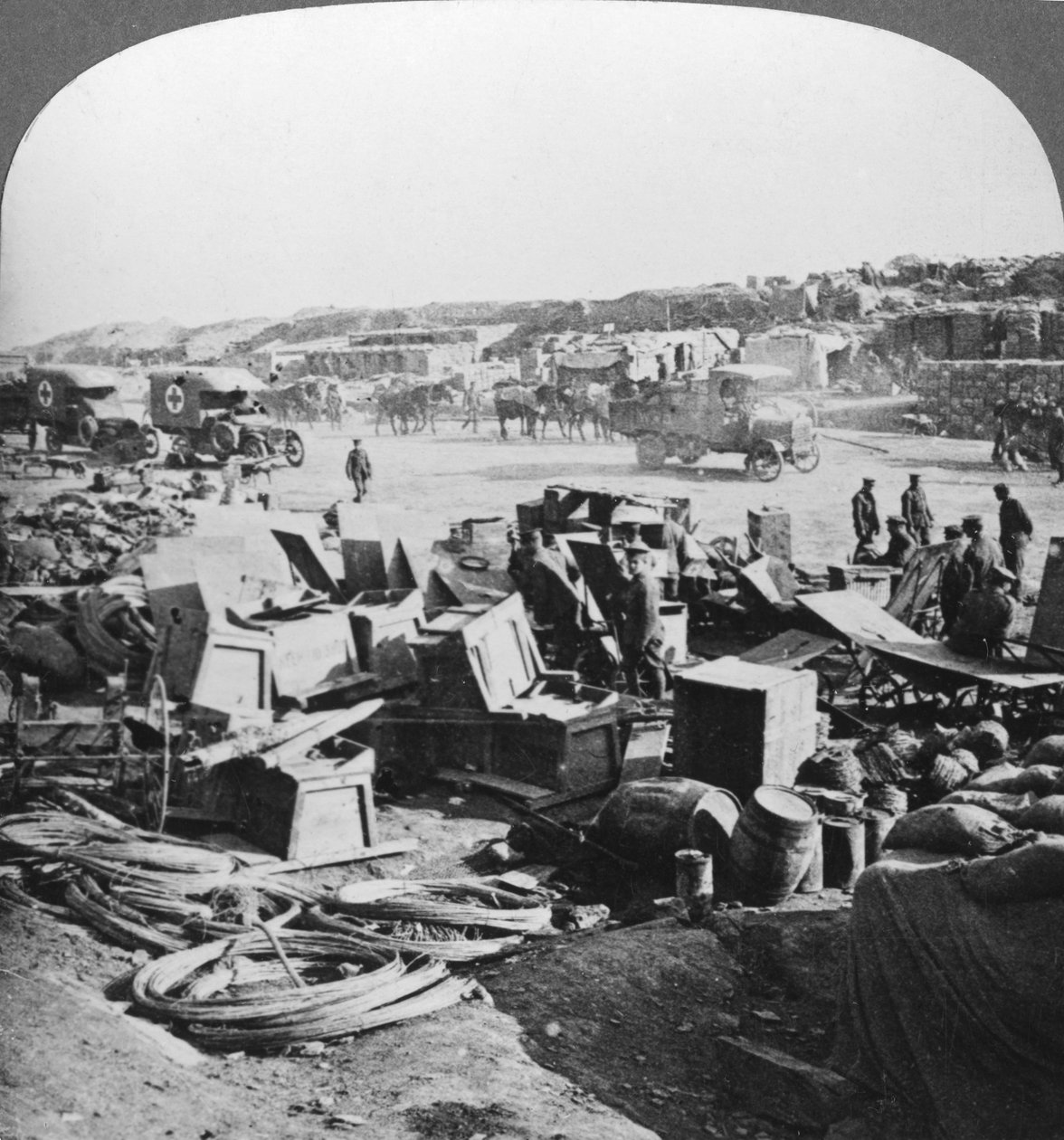 补给品降落在土耳其Suvla湾，第一次世界大战，1915年，加里波利登陆 作者 现实旅行社
