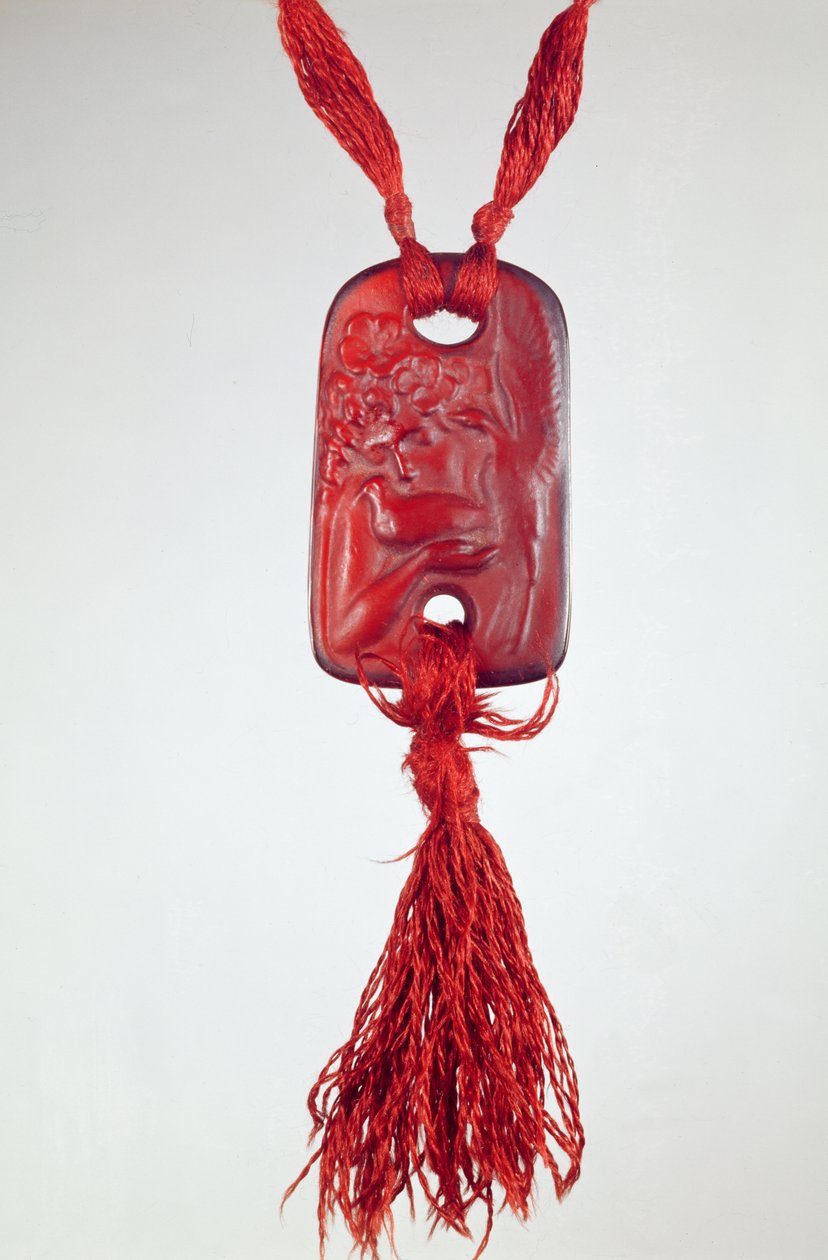 吊坠，缎面饰面，Lalique轻轻抛光，c.1902 作者 勒内·朱尔斯·拉利克