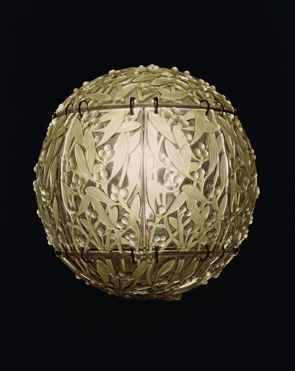 Boule de Gui，一种绿色的悬挂式遮阳帘， 作者 勒内·朱尔斯·拉利克