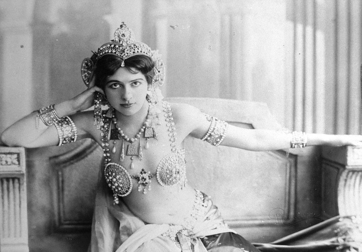 Mata Hari（1876-1917）1905 作者 罗伊特林根工作室