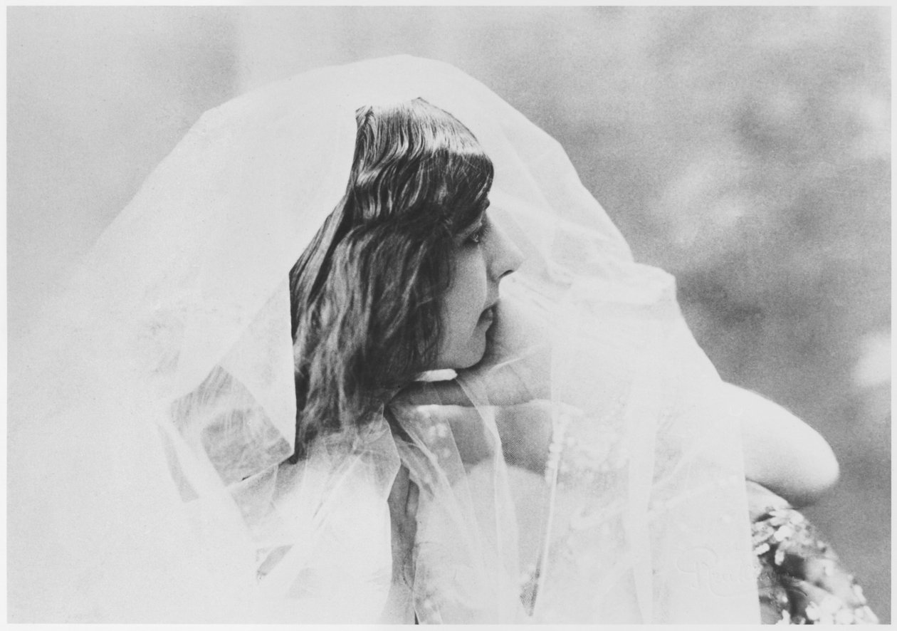 Mata Hari，c.1905 作者 罗伊特林根工作室