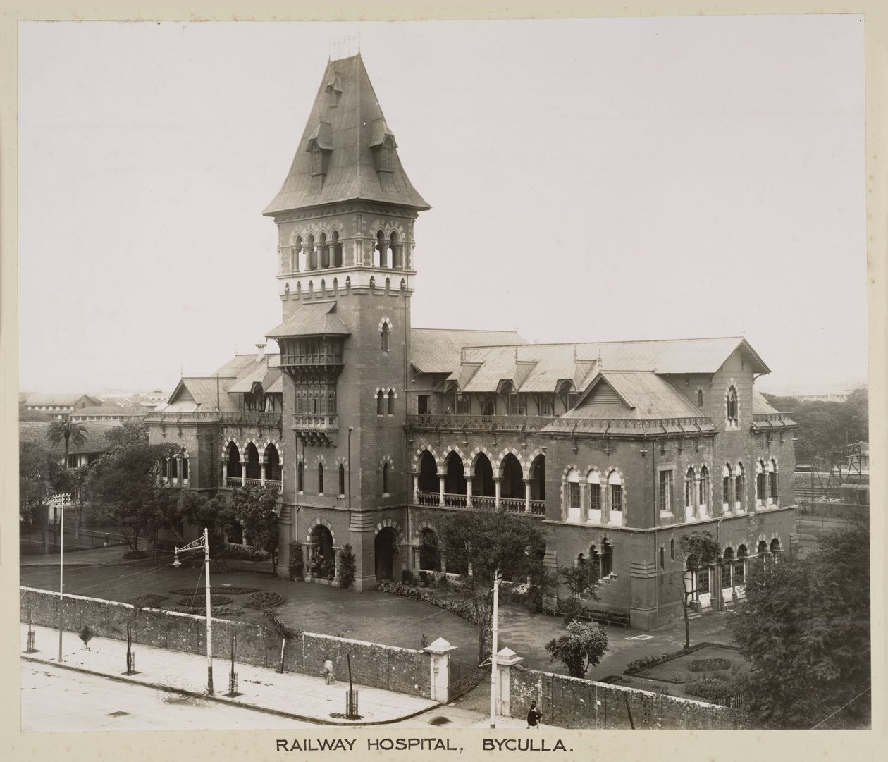医院 Byculla铁路医院，印度，约1930年 作者 理查德（后）爸爸