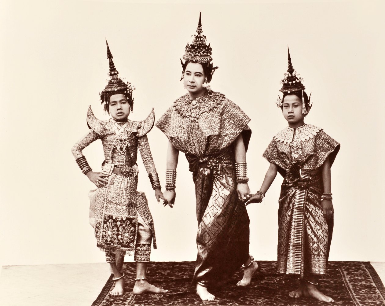 古典泰国舞者，c.1900 作者 罗伯特·伦茨